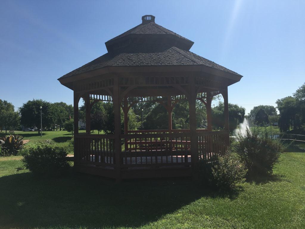 Facility Pauquette Park Gazebo